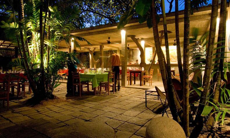 travel luxury gastronomy sri lanka gallery cafe colombo bawa