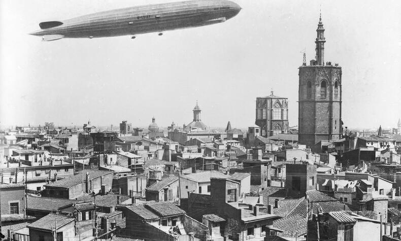 zeppelin airship trip over Valencia