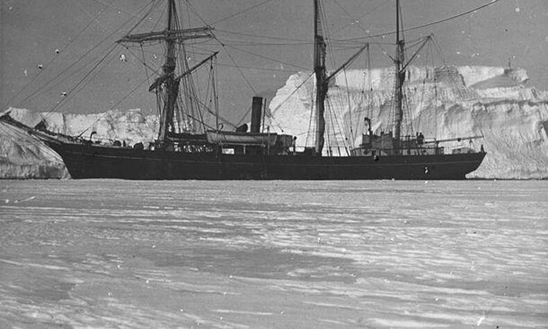 adventure antarctica poles shackleton endurance.