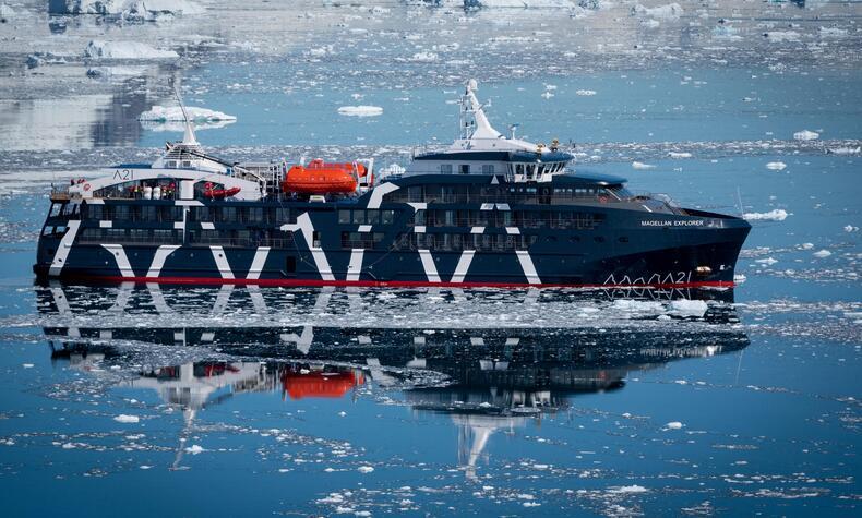 luxury antarctic voyage magellan explorer aircruise