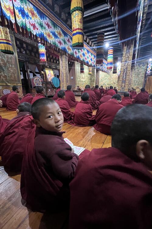 At the age of 18, students will decide between a monastic or secular life. At the age of 18, students choose between a monastic or secular life, facing a one-year solitary retreat.