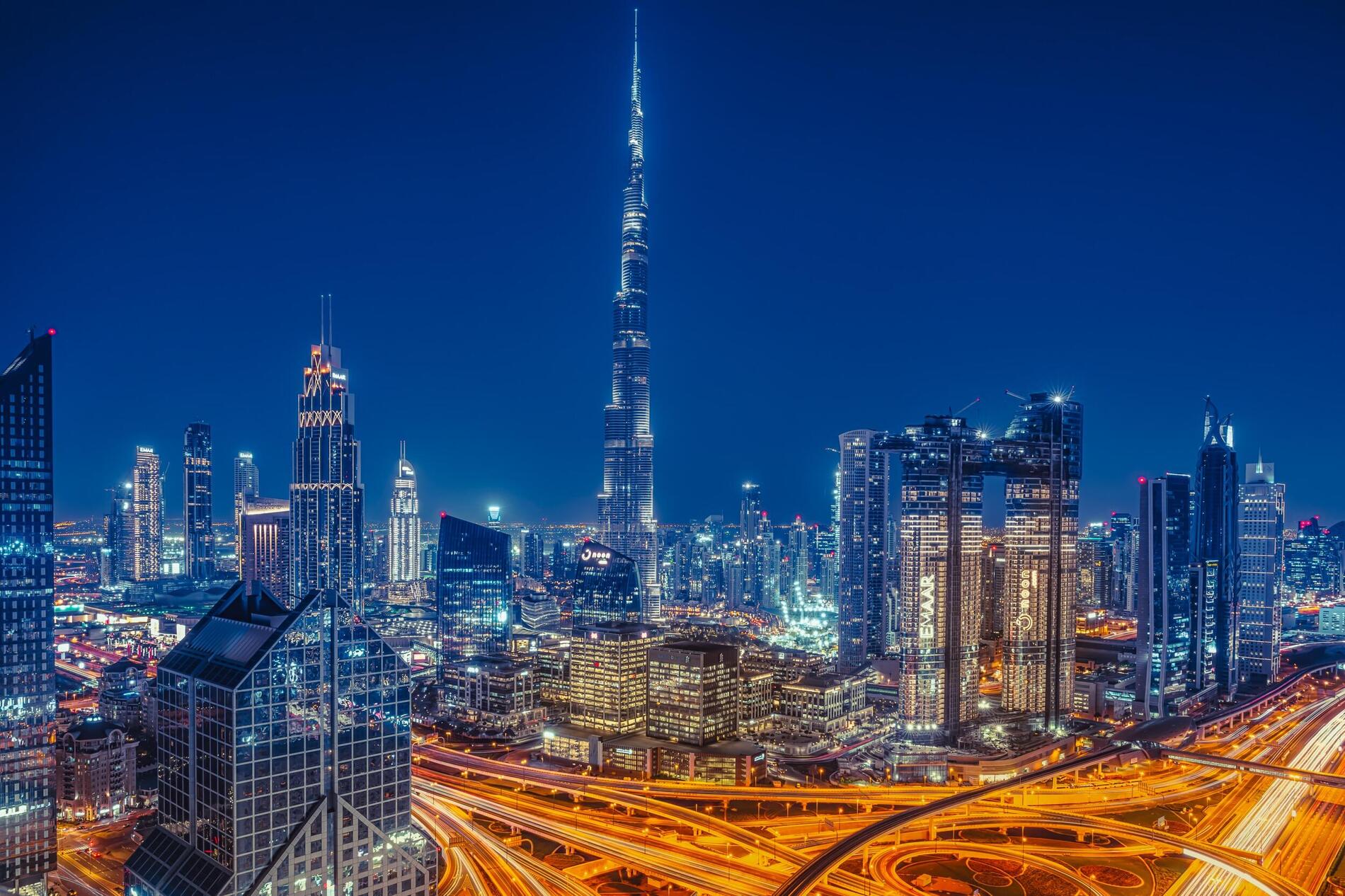The views over Dubai are breathtaking, both during the day and at night. luxury travel dubai skyline Arab Emirates desert of luxury