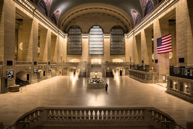 Ignacio Pereira photographer big cities grand central station new york.