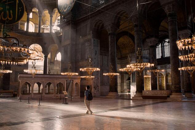 Ignacio Pereira photographer big cities santa sofia istanbul.