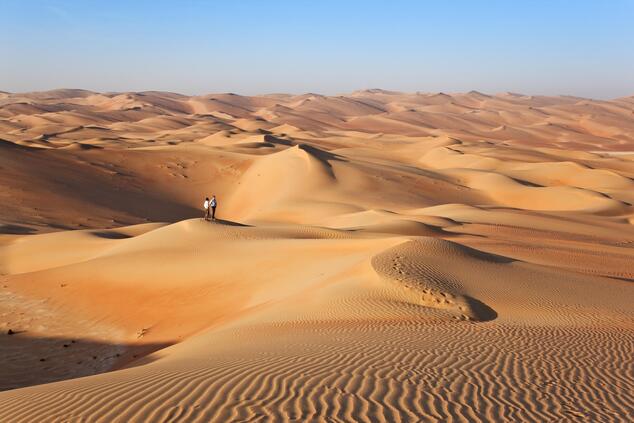 luxury travel desert dubai