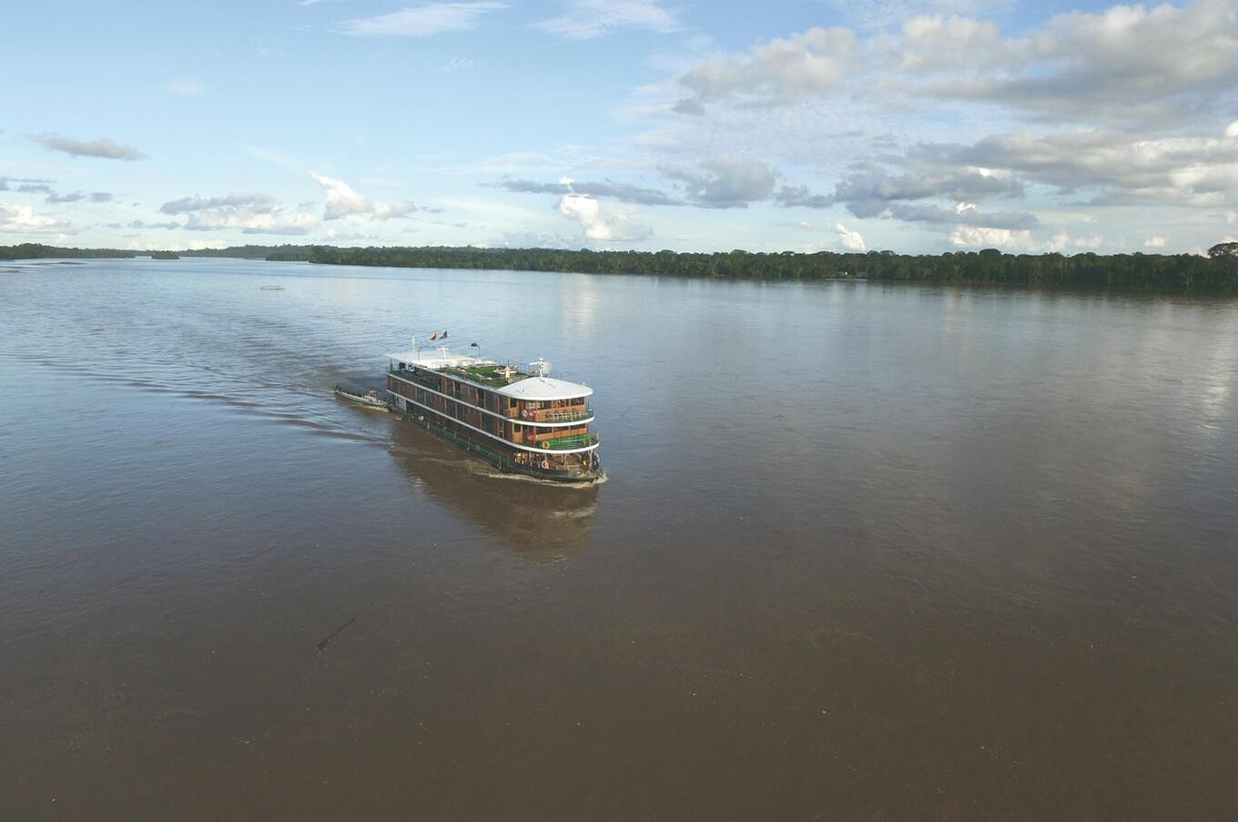 luxury travel experience boat trip Anakonda Amazon Ecuador.