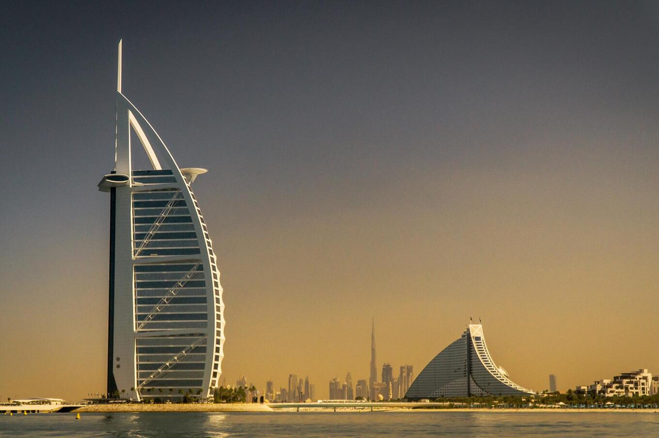 The renowned Burj Al Arab hotel, the most representative building of the Dubai skyline. luxury trip dubai burj al arab