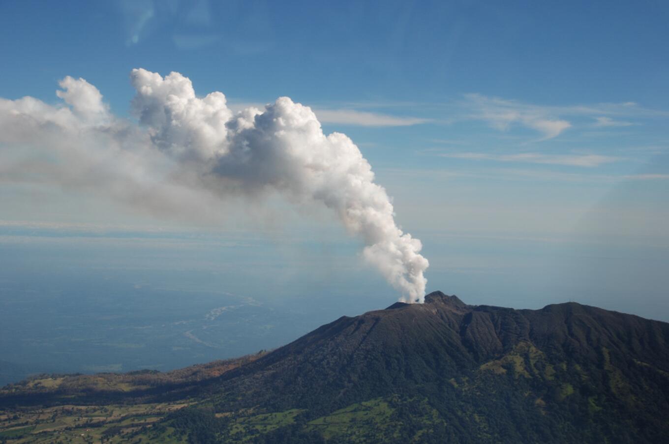 Photo: Volcanological and Seismological Observatory of Costa Rica.