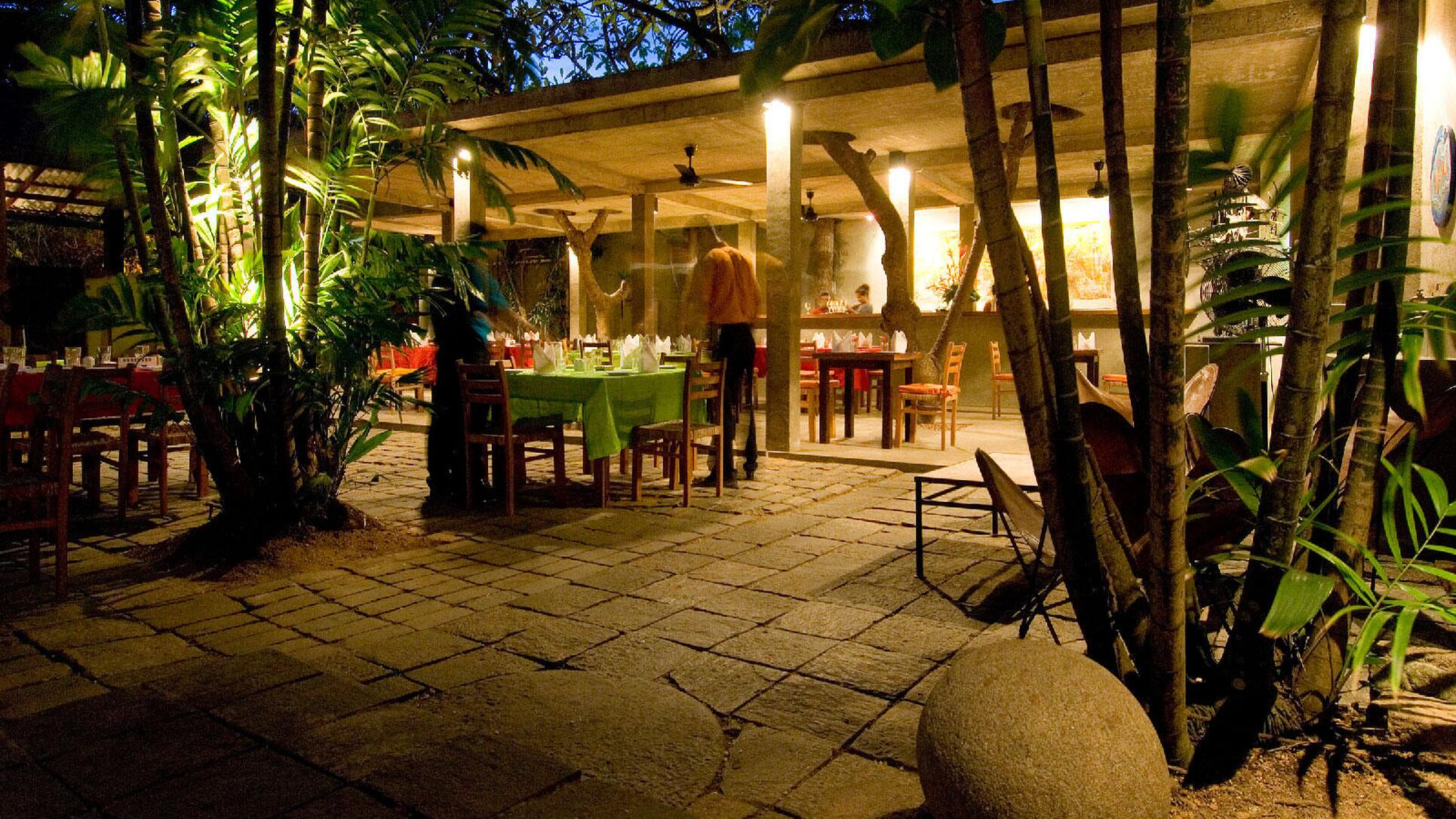 travel luxury gastronomy sri lanka gallery cafe colombo bawa