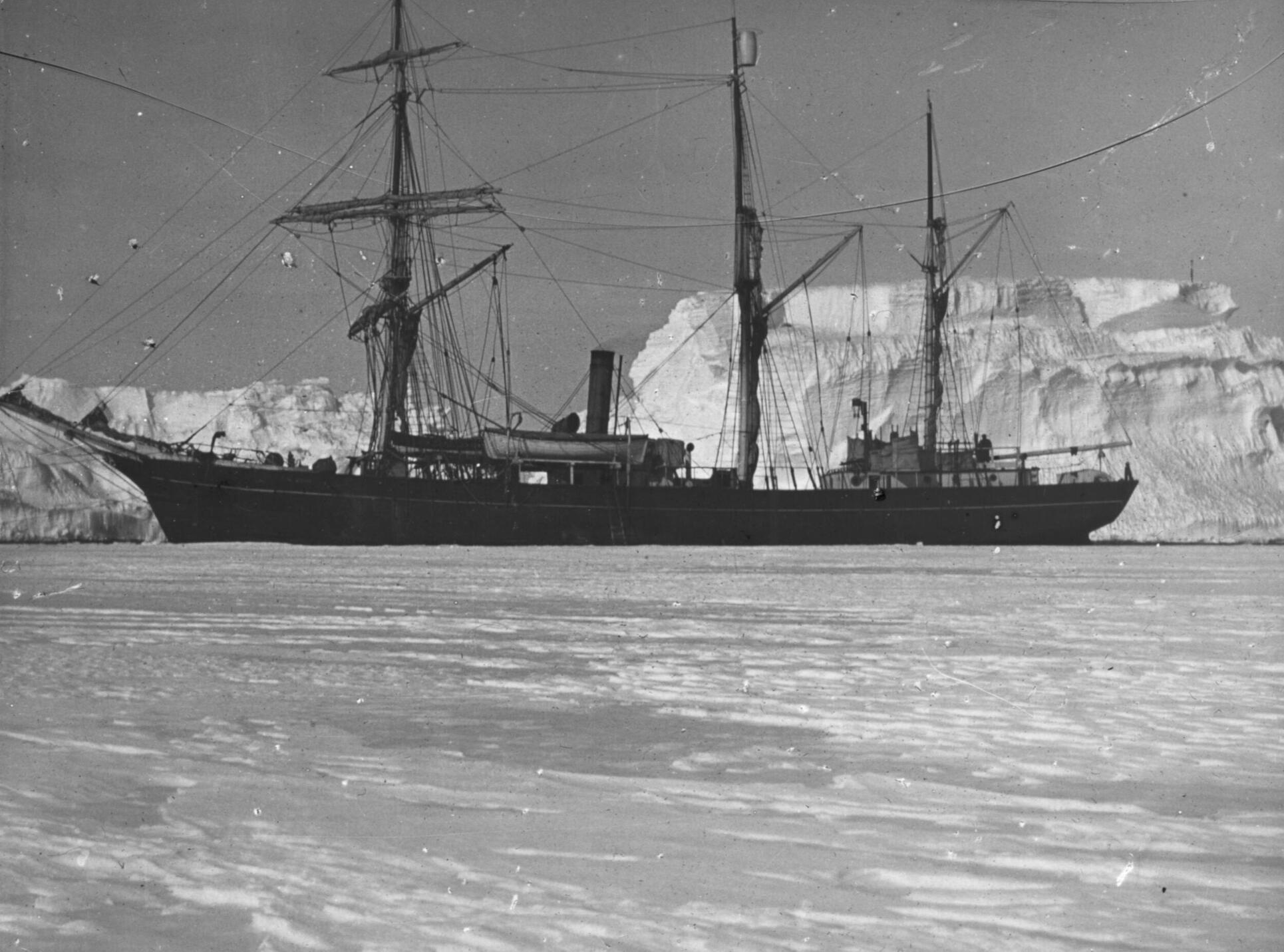 adventure antarctica shackleton endurance poles