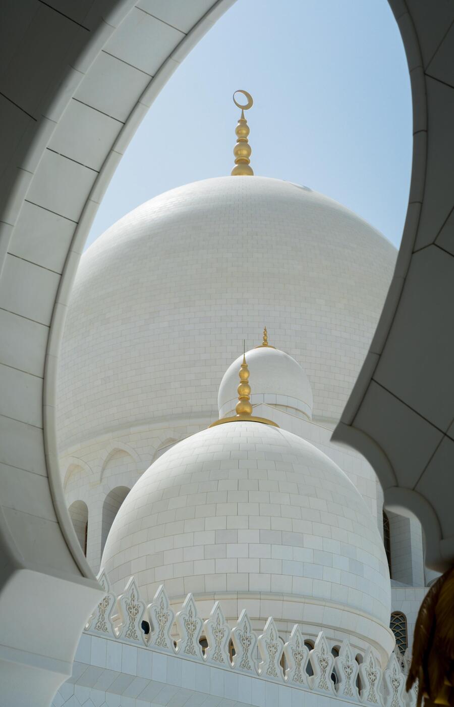 Sheikh Zayed has 4 minarets and 82 vaults. luxury travel arab emirates dubai dubai Sheikh Zayed mosque Abu Dhabi